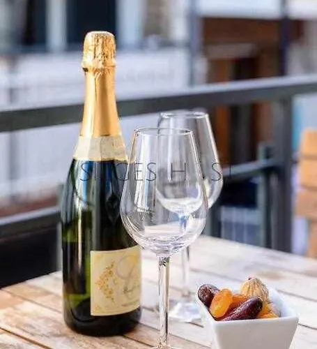 - En El Corazon De *