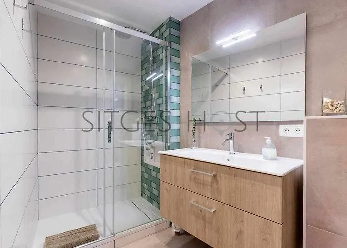 - En El Corazon De 锡切斯